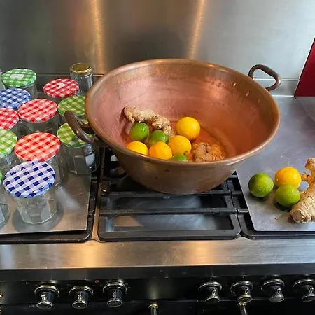 Les De Catherine Bed & Breakfast